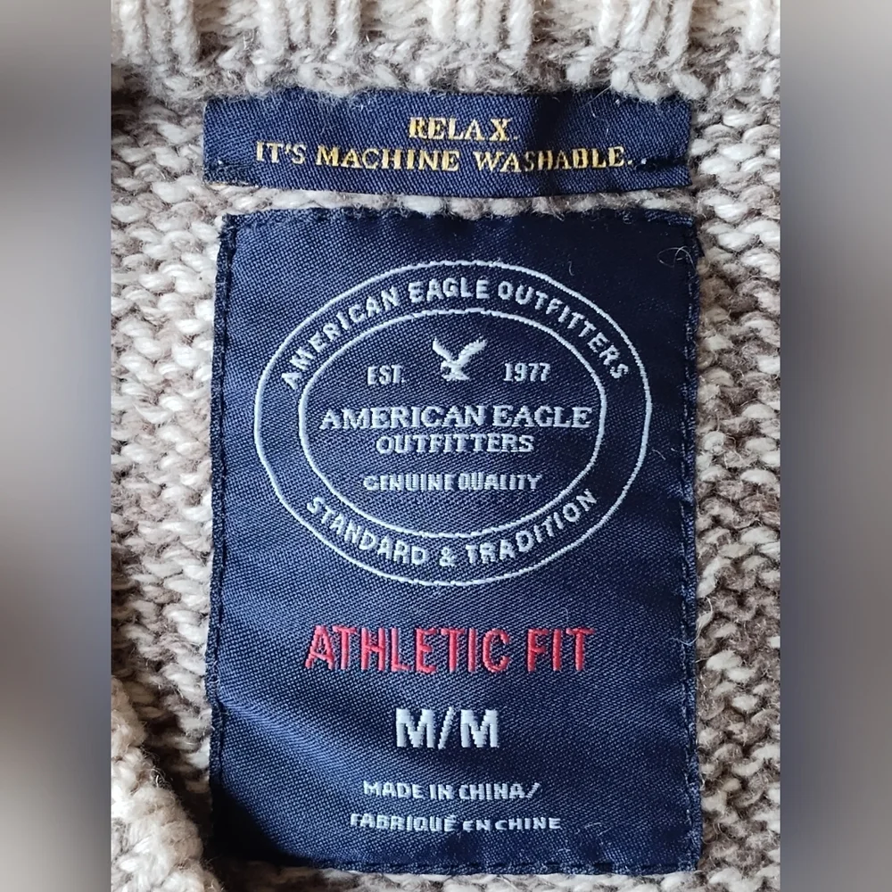American Eagle Outfitters Men's Brown & Cream Crewneck Sweater | Medium - Picture 5 of 7